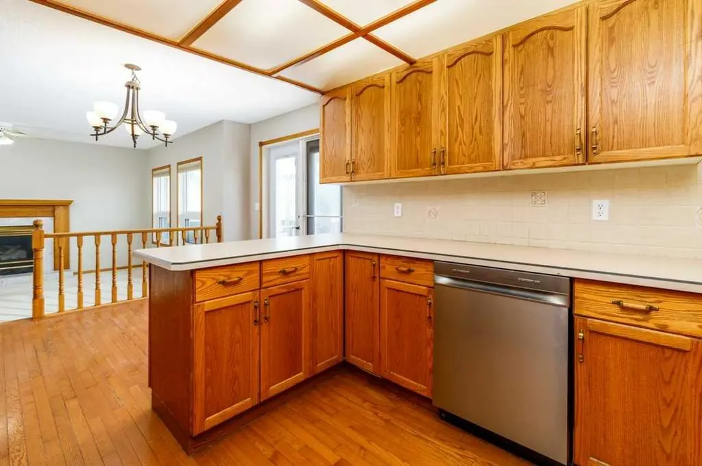 6 Densmore Crescent Red Deer AB T4R 2L8