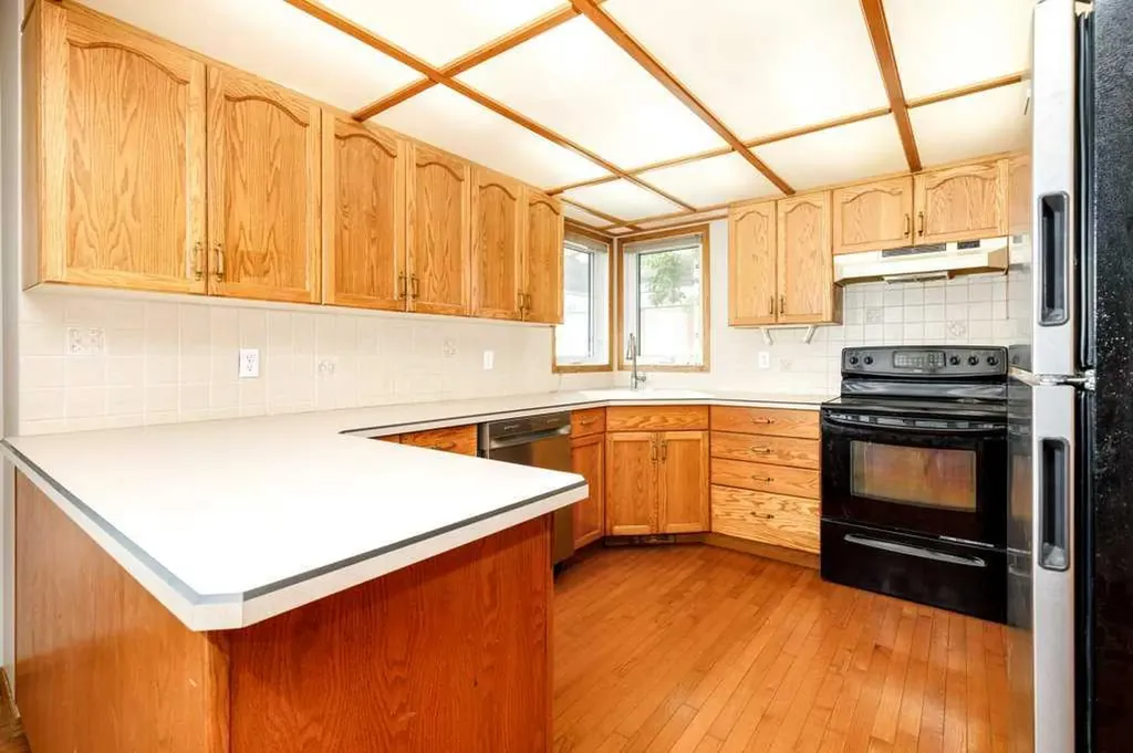 6 Densmore Crescent Red Deer AB T4R 2L8