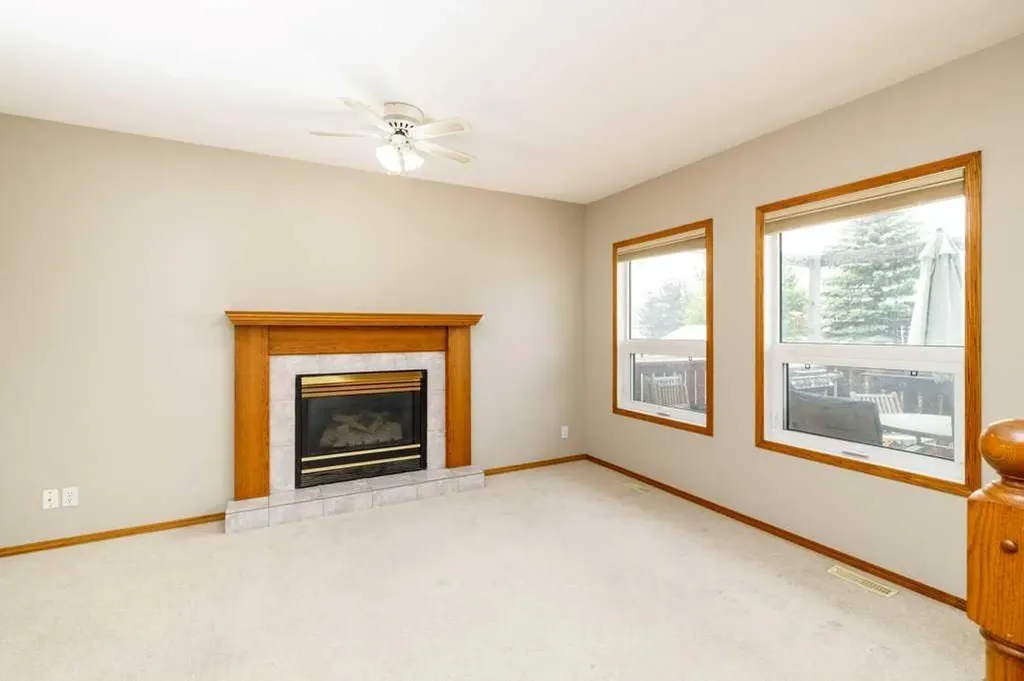6 Densmore Crescent Red Deer AB T4R 2L8