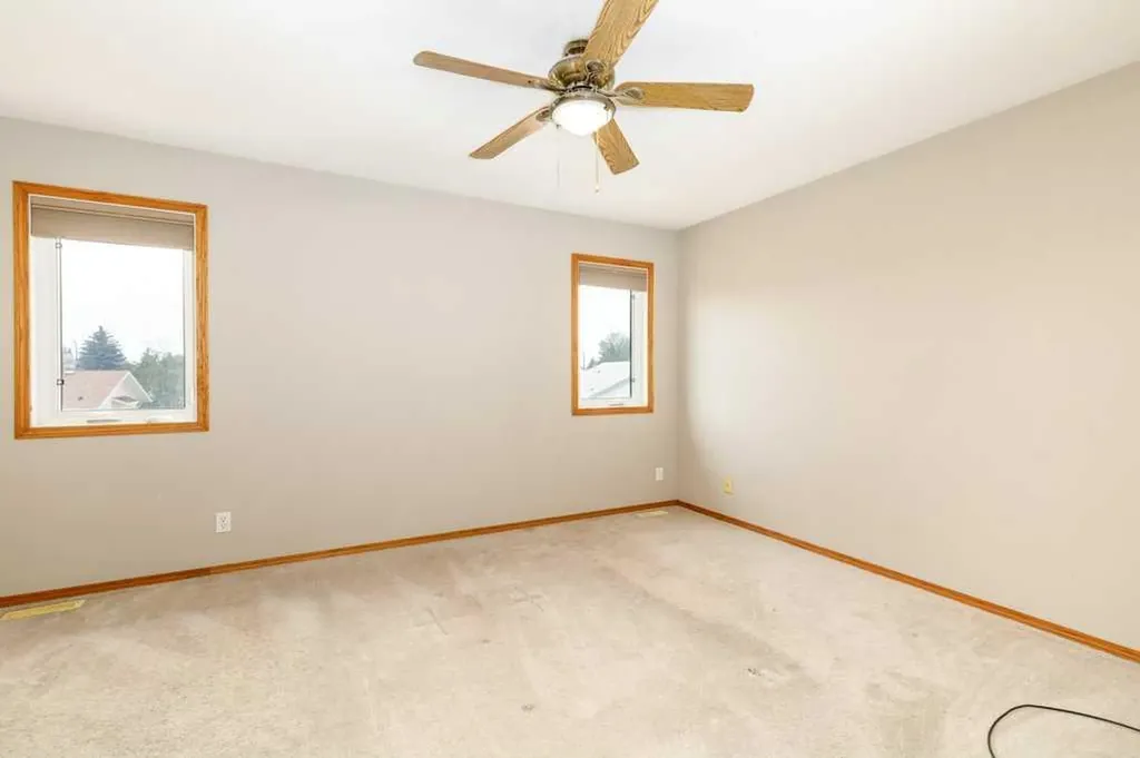 6 Densmore Crescent Red Deer AB T4R 2L8