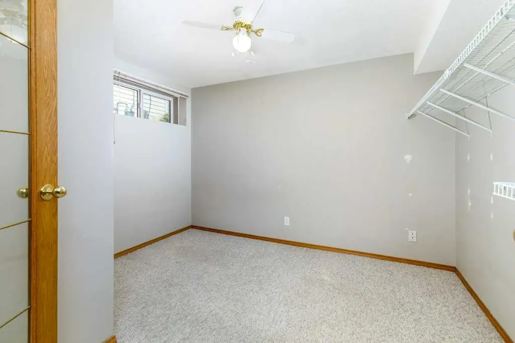 6 Densmore Crescent Red Deer AB T4R 2L8