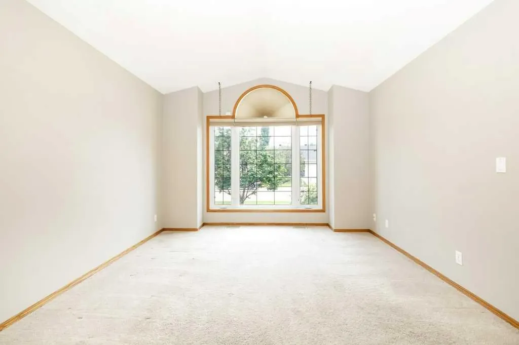 6 Densmore Crescent Red Deer AB T4R 2L8
