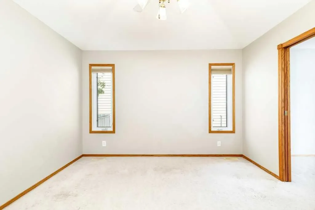 6 Densmore Crescent Red Deer AB T4R 2L8