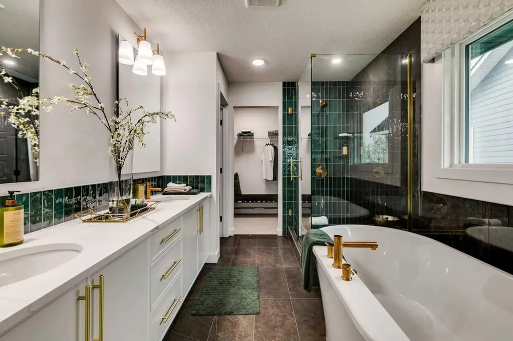 64 Creekstone Manor SW Calgary AB T2X5W3
