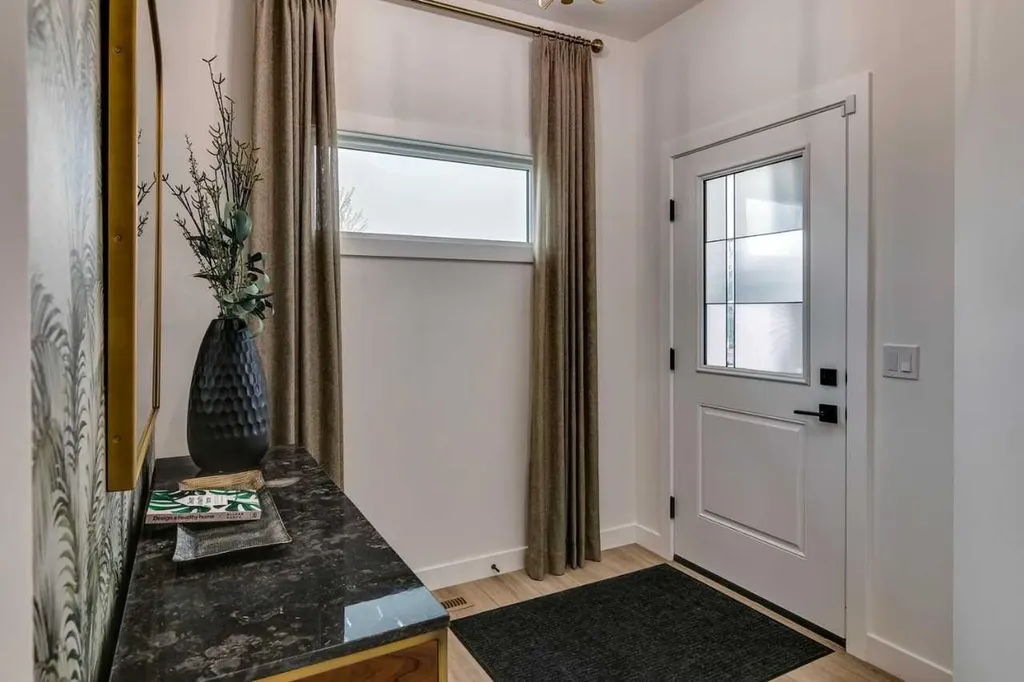 64 Creekstone Manor SW Calgary AB T2X5W3
