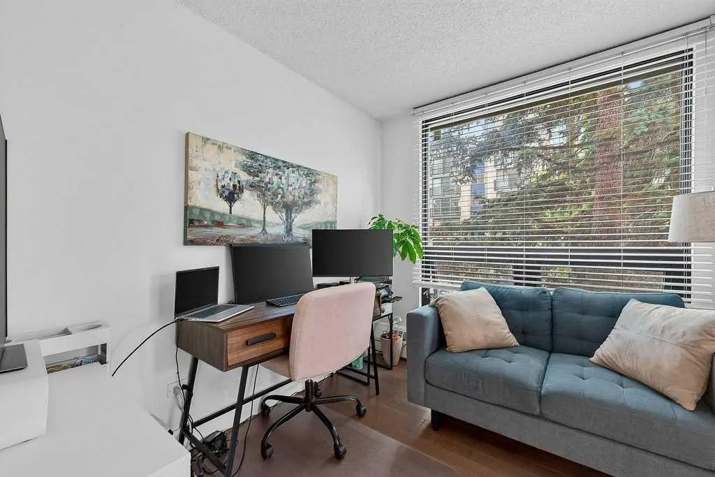 1304 15 Avenue SW Calgary AB T3C0X7
