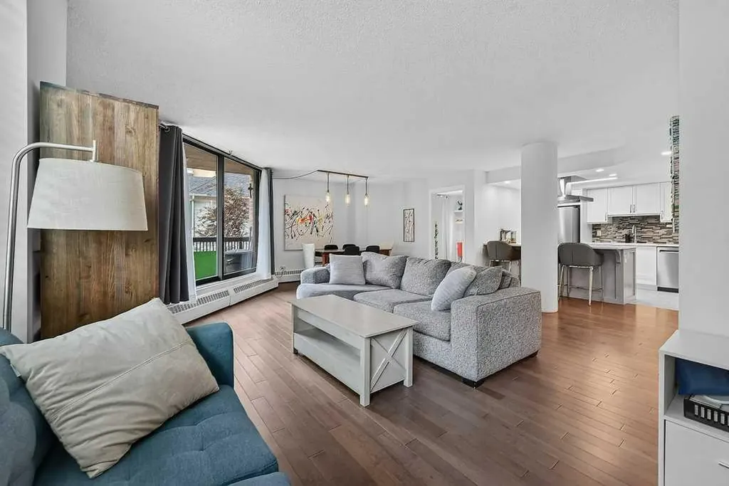 1304 15 Avenue SW Calgary AB T3C0X7