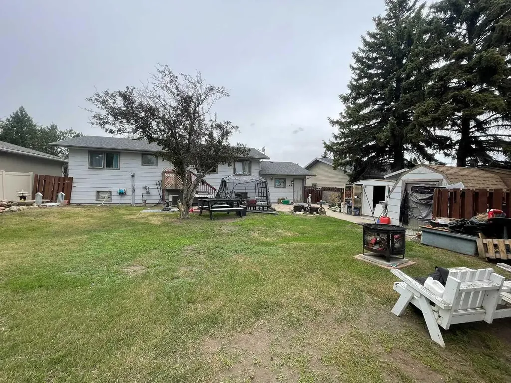 1020 1 Street W Kindersley SK S0L 1S0