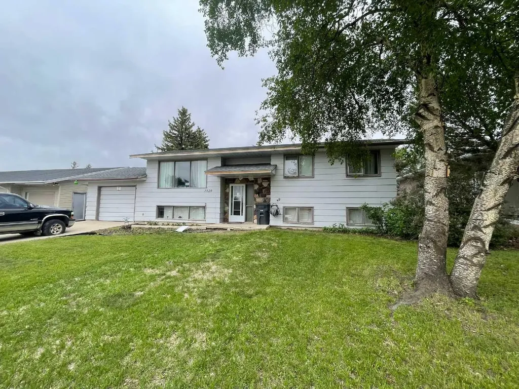 1020 1 Street W Kindersley SK S0L 1S0