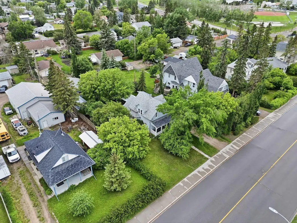 651 10 Avenue Carstairs AB T0M0N0
