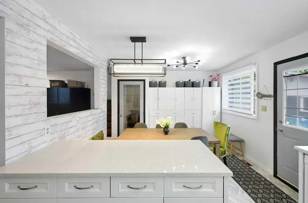 4420 3 Street NE Calgary AB T2E 3L6