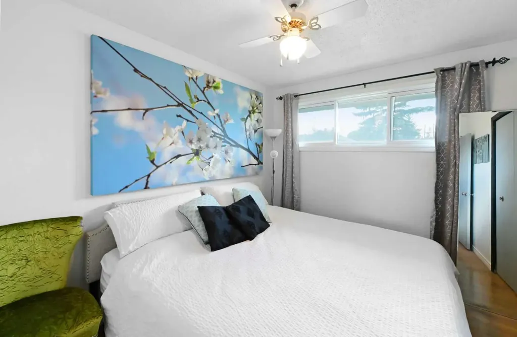4420 3 Street NE Calgary AB T2E 3L6