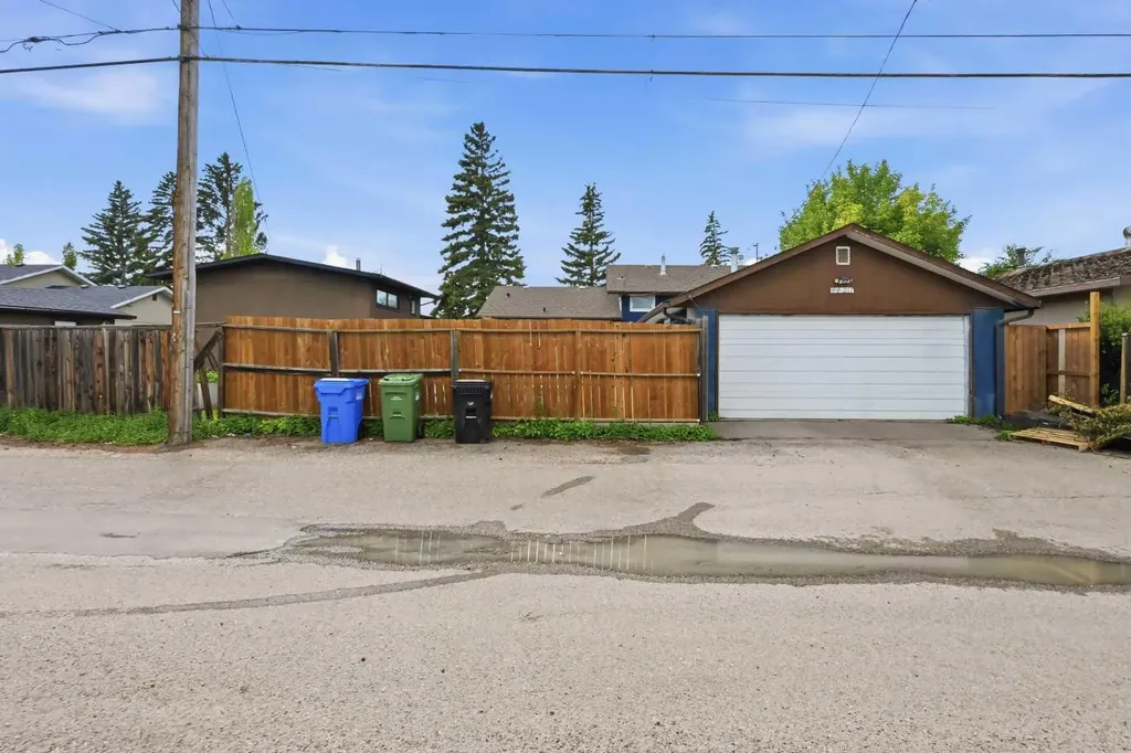 4420 3 Street NE Calgary AB T2E 3L6