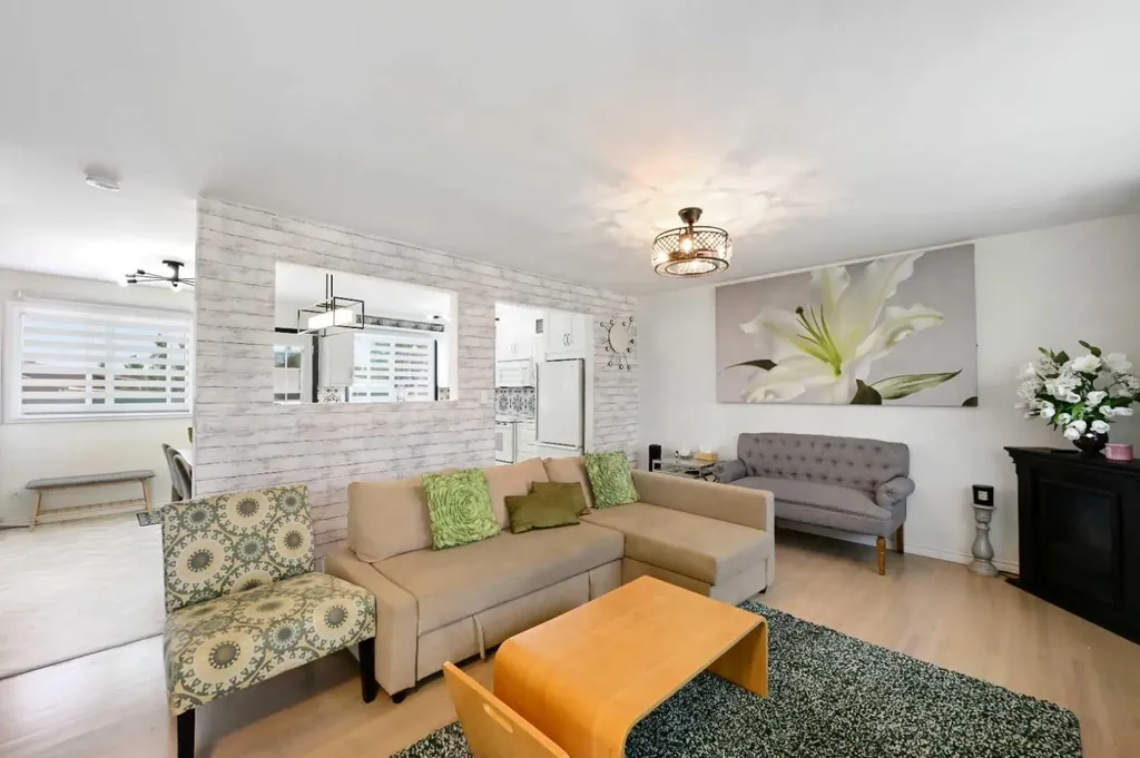 4420 3 Street NE Calgary AB T2E 3L6