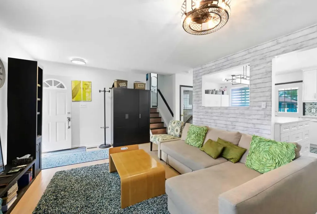4420 3 Street NE Calgary AB T2E 3L6