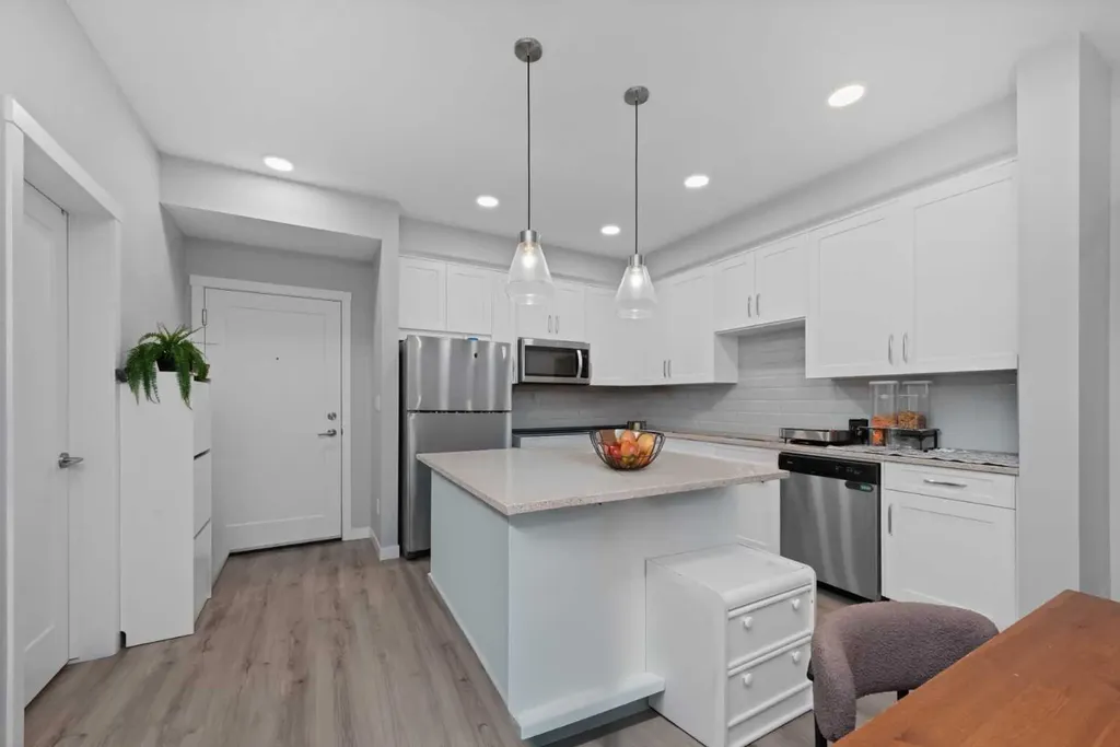 150 Shawnee Square SW Calgary AB T2Y 0T6