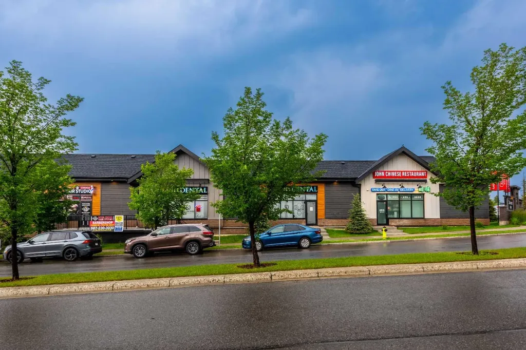 150 Shawnee Square SW Calgary AB T2Y 0T6