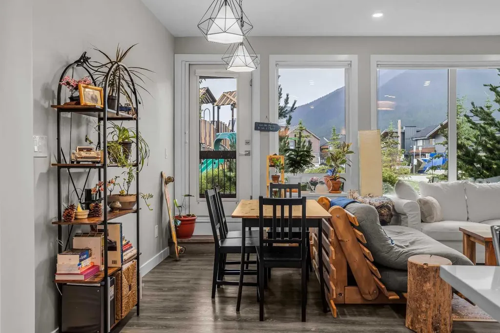 106 Stewart Creek Rise Canmore AB T1W 0N3