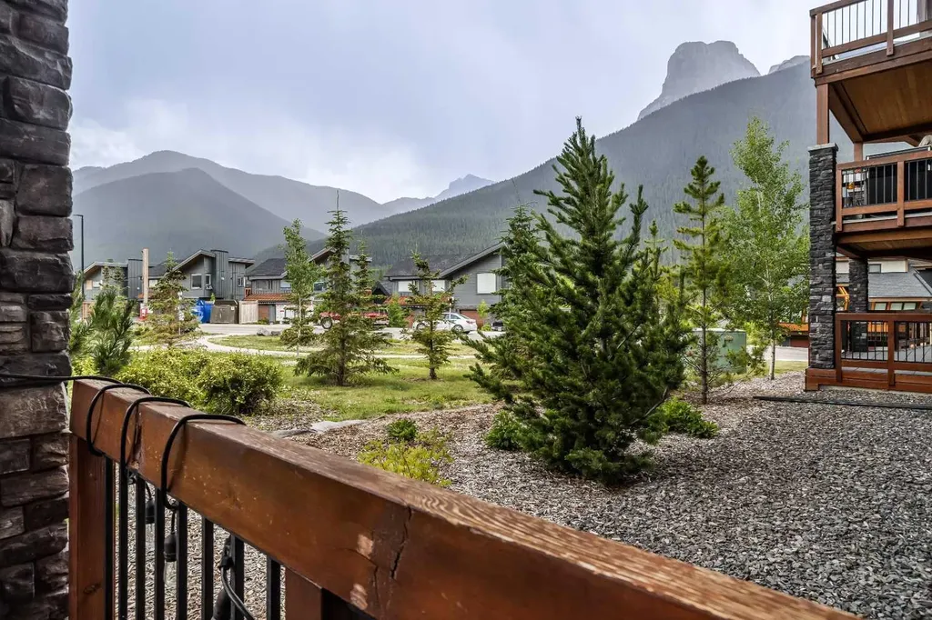 106 Stewart Creek Rise Canmore AB T1W 0N3