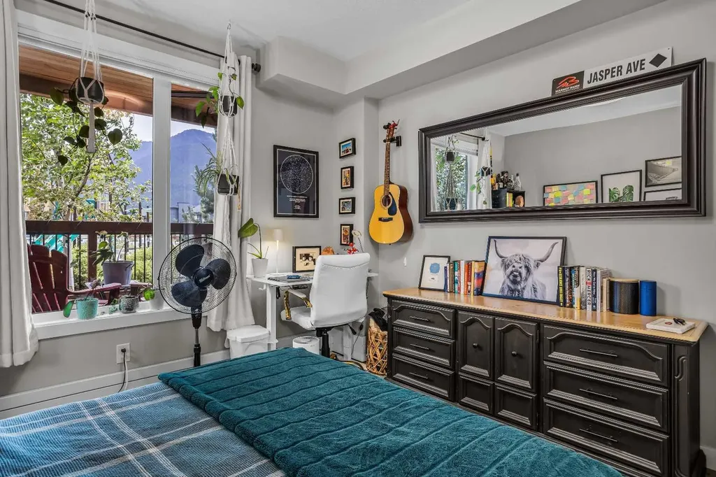 106 Stewart Creek Rise Canmore AB T1W 0N3