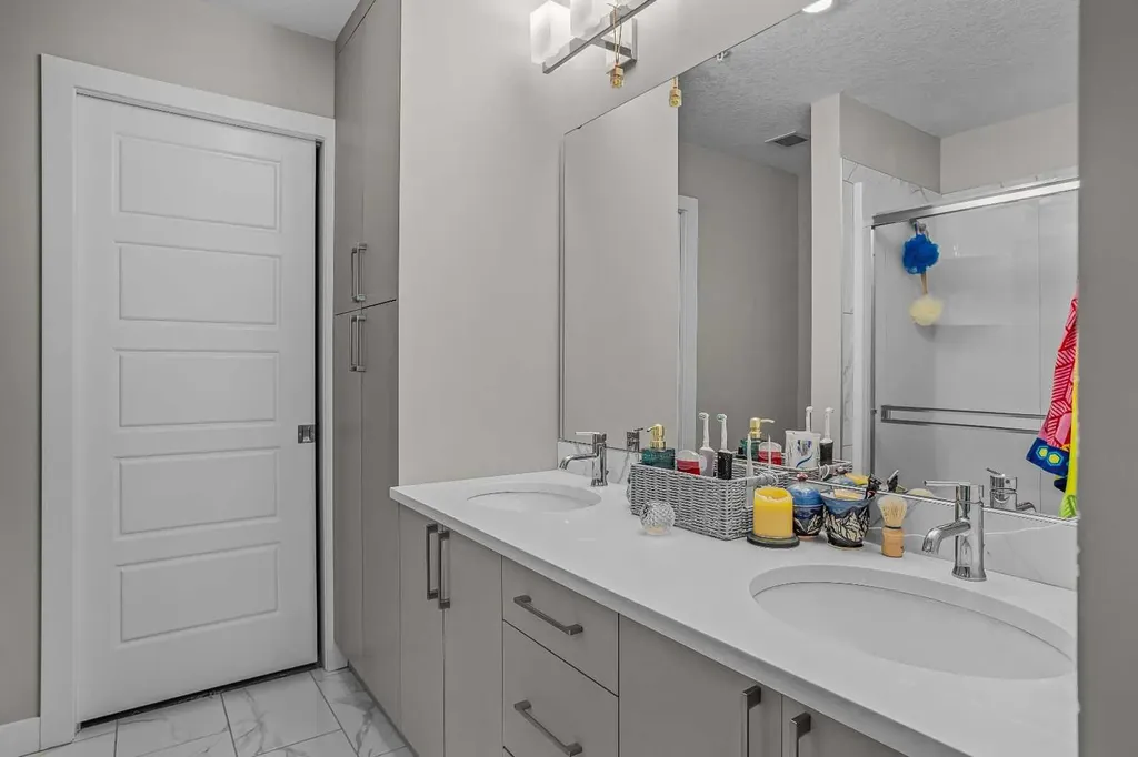 106 Stewart Creek Rise Canmore AB T1W 0N3