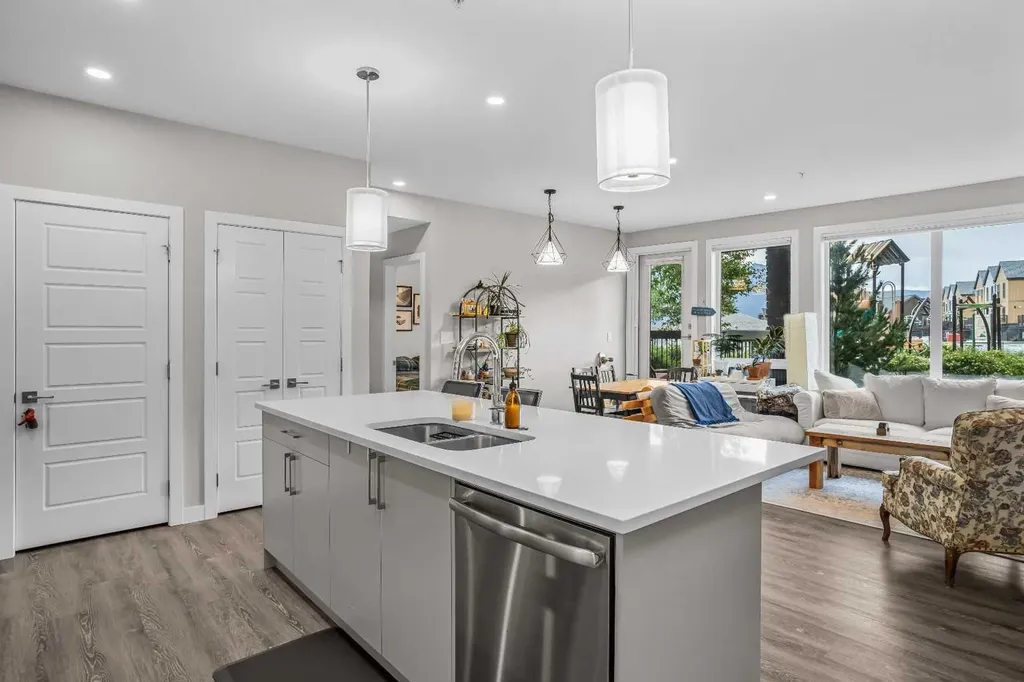 106 Stewart Creek Rise Canmore AB T1W 0N3