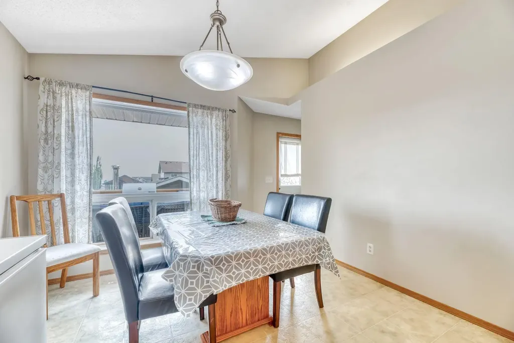 303 Robert Street SW Diamond Valley AB T0L2A0