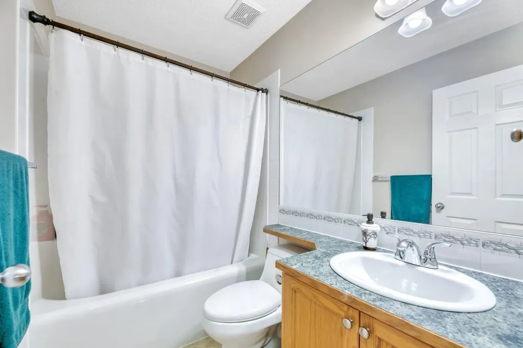 303 Robert Street SW Diamond Valley AB T0L2A0
