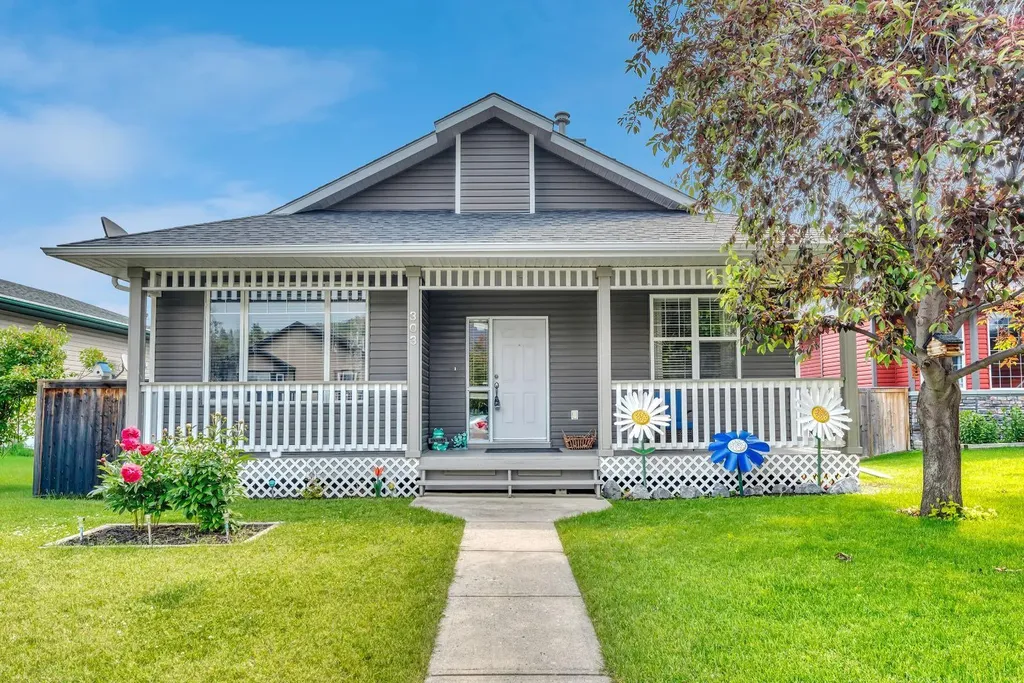 303 Robert Street SW Diamond Valley AB T0L2A0