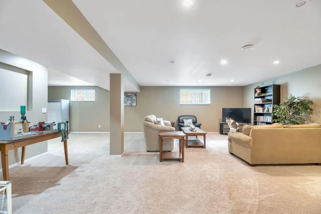 303 Robert Street SW Diamond Valley AB T0L2A0