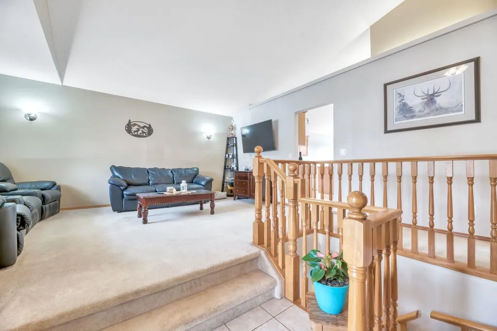 303 Robert Street SW Diamond Valley AB T0L2A0