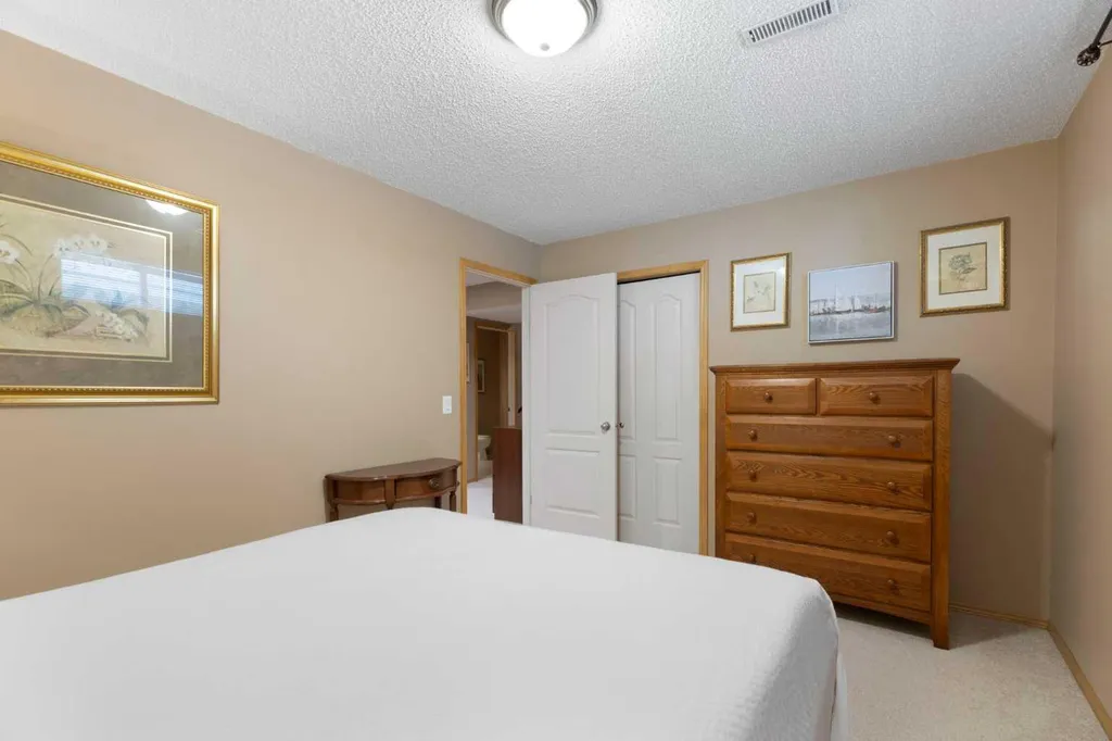54 Cranfield Crescent SE Calgary AB T3M 1A6