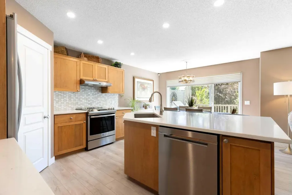 54 Cranfield Crescent SE Calgary AB T3M 1A6