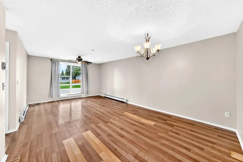 6224 17 Avenue Calgary AB T2A 7X8