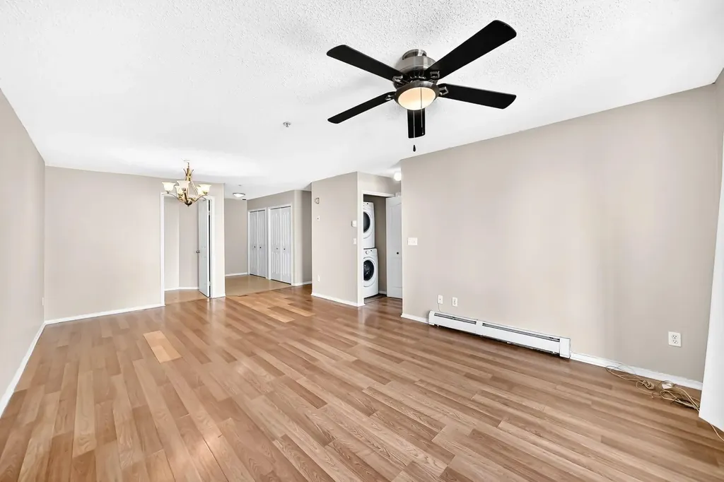 6224 17 Avenue Calgary AB T2A 7X8