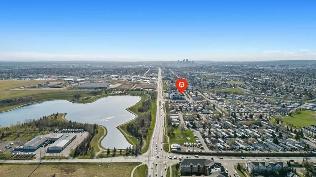 6224 17 Avenue Calgary AB T2A 7X8