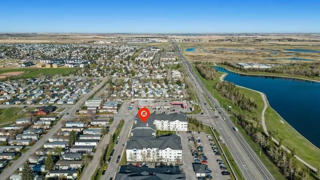 6224 17 Avenue Calgary AB T2A 7X8