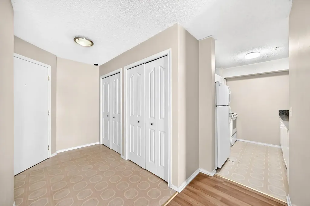 6224 17 Avenue Calgary AB T2A 7X8