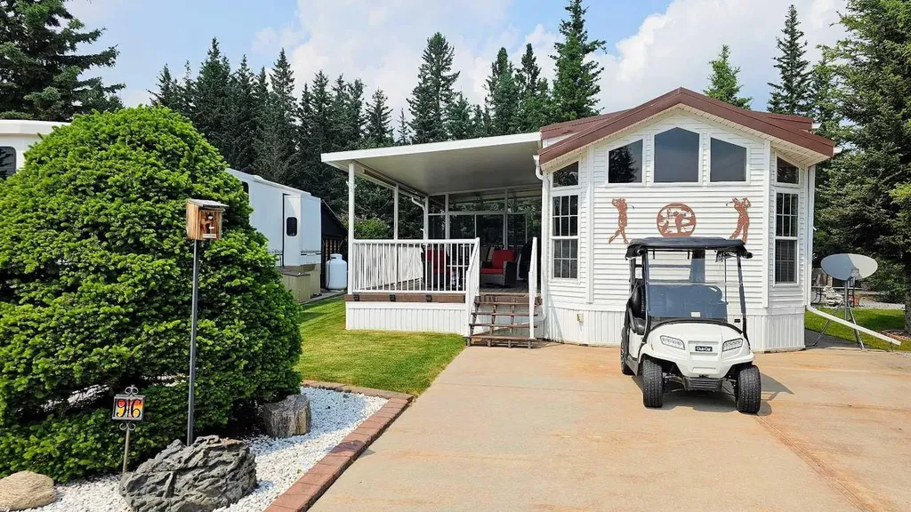 32379 Range Road 55 Rural Mountain View County AB T0M 1X0