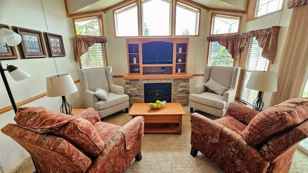 32379 Range Road 55 Rural Mountain View County AB T0M 1X0
