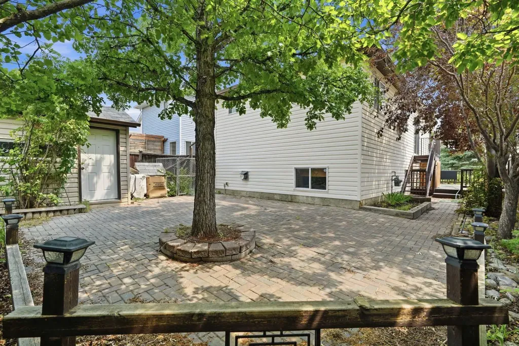 3 San Diego Manor NE Calgary AB T1Y 7A5