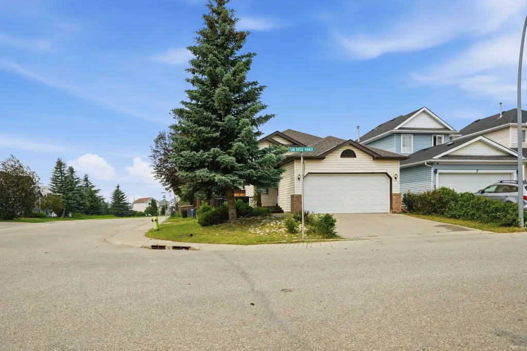 3 San Diego Manor NE Calgary AB T1Y 7A5