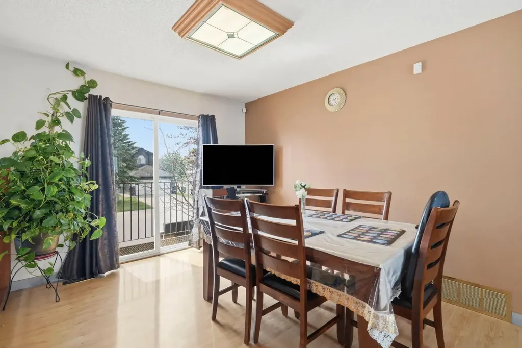 3 San Diego Manor NE Calgary AB T1Y 7A5