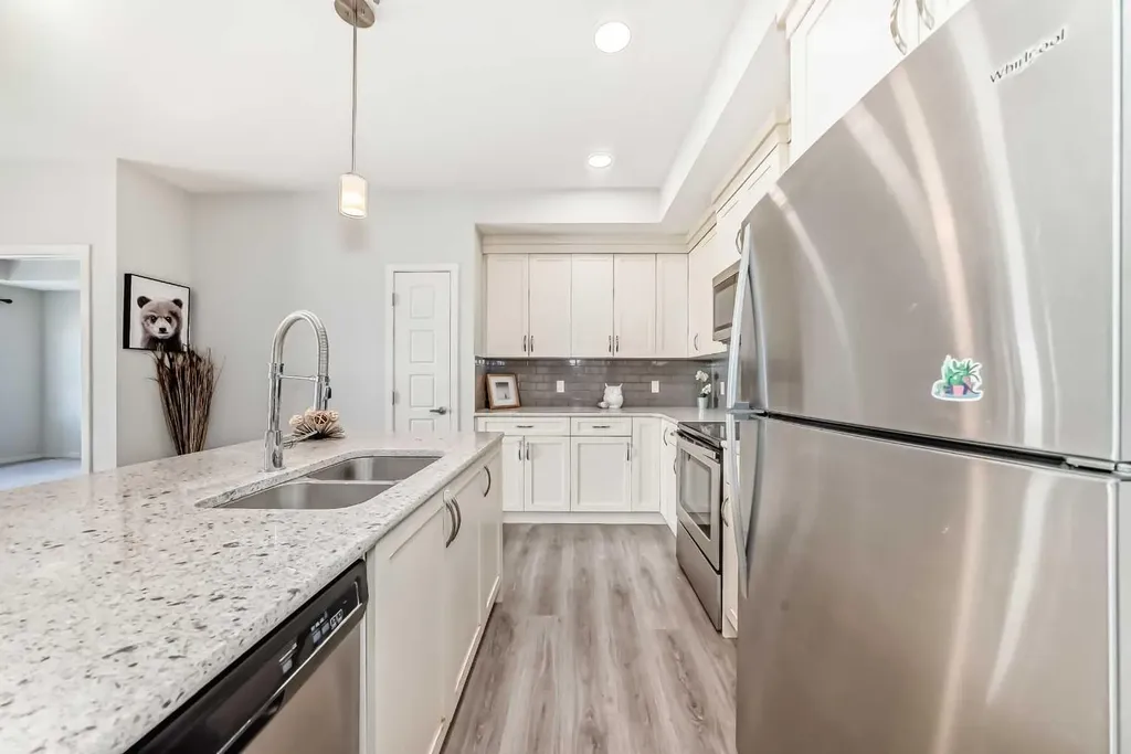 20 Seton Park SE Calgary AB T3M 2V4