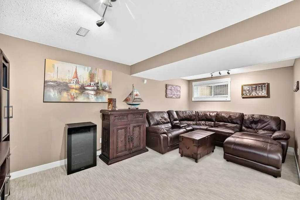 41 Skyview Ranch Manor NE Calgary AB T3N0K7