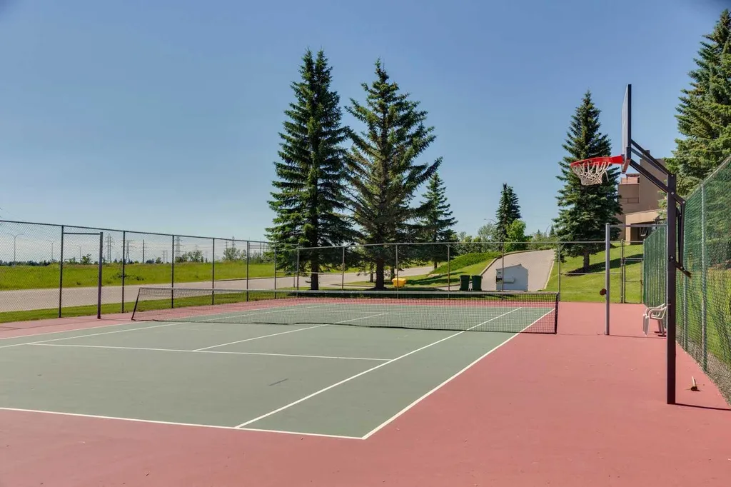 219 Village Terrace SW Calgary AB T3H 2L4