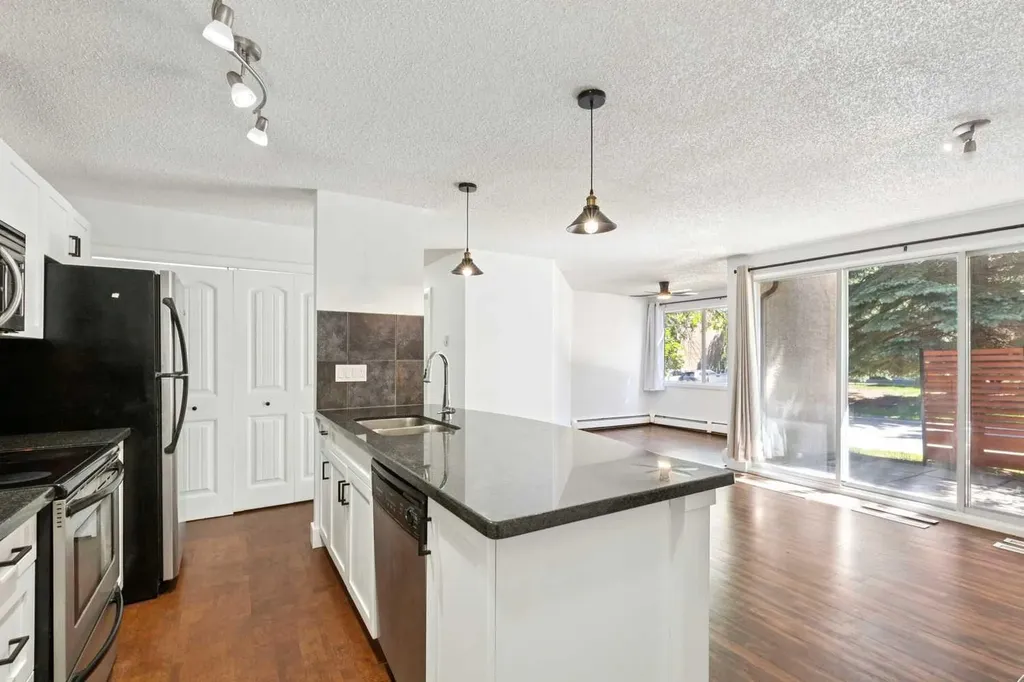 219 Village Terrace SW Calgary AB T3H 2L4
