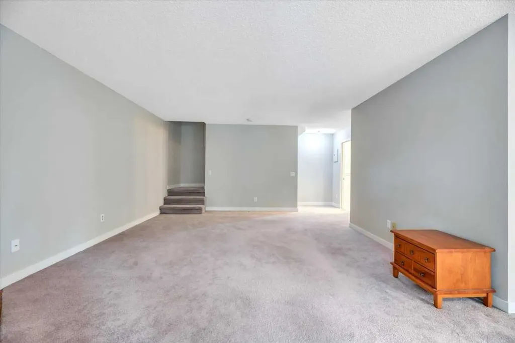 1814 18 Street SW Calgary AB T2T 4T1