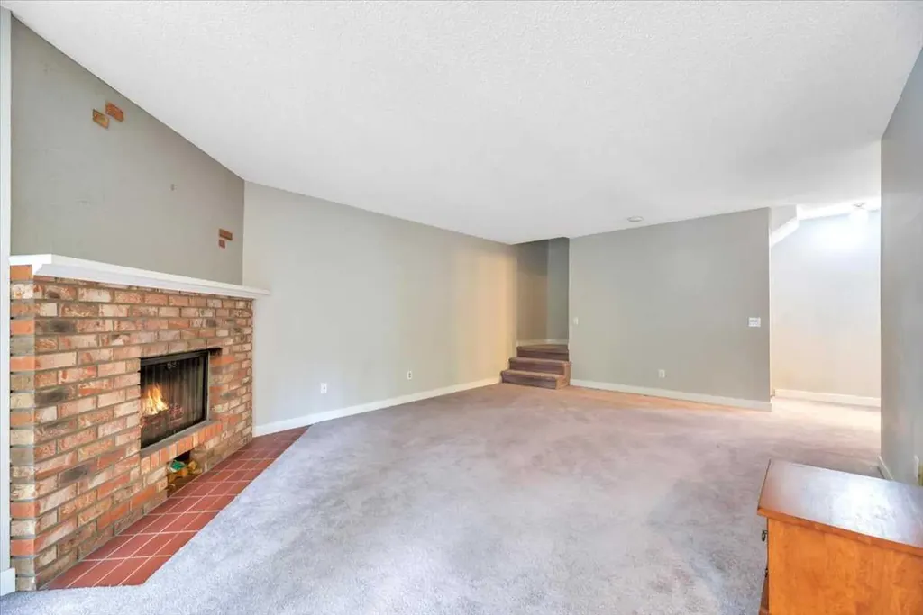 1814 18 Street SW Calgary AB T2T 4T1