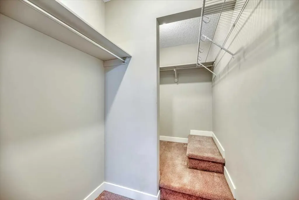 1814 18 Street SW Calgary AB T2T 4T1